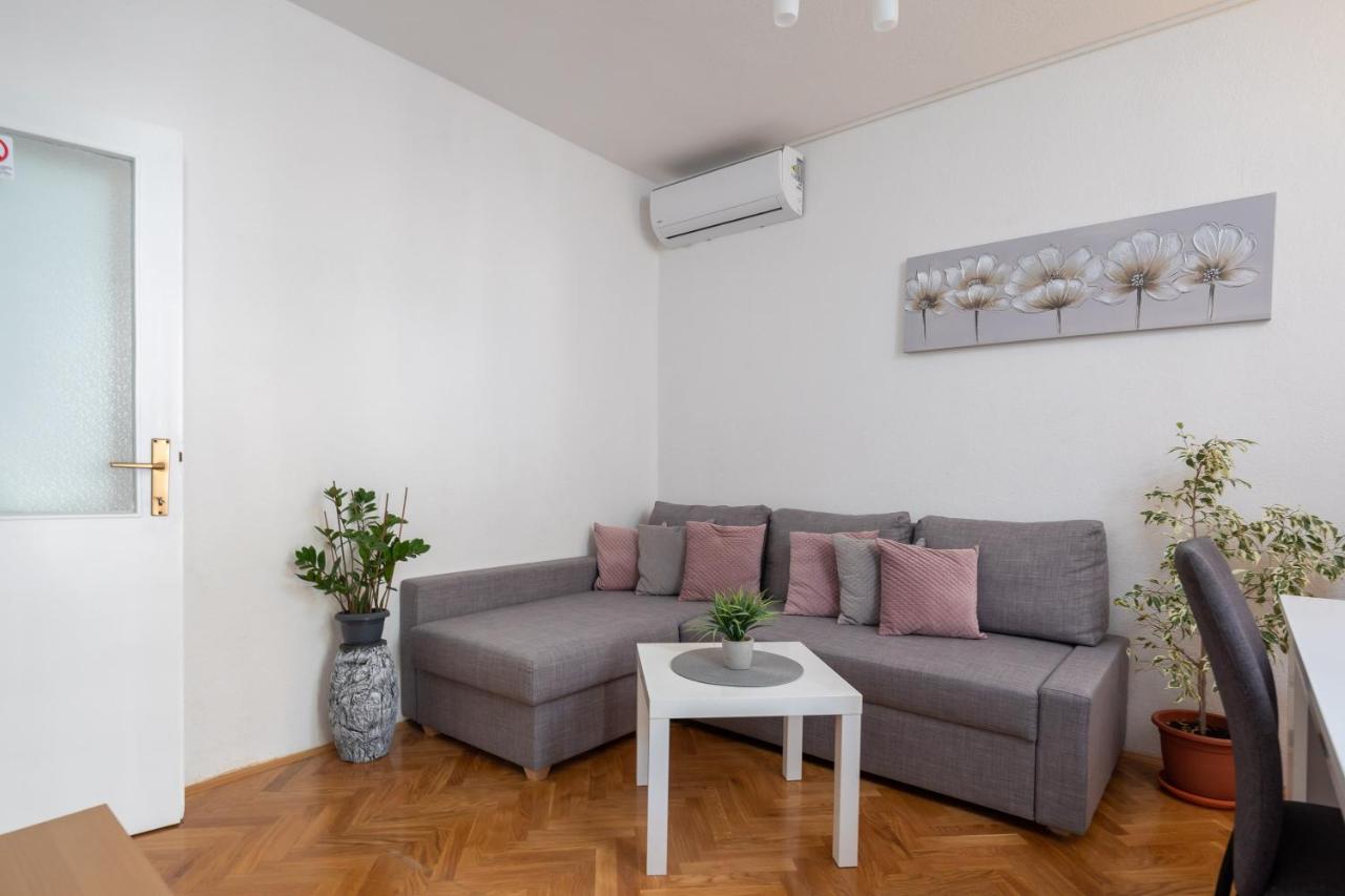 Apartment Beba ドゥギ・ラット エクステリア 写真